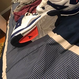 Jordan 4